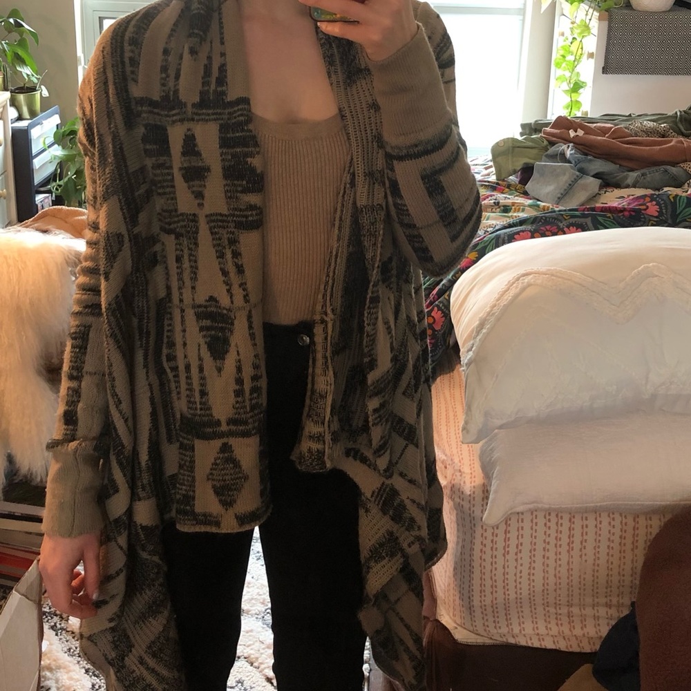 Amuse Society tan Aztec printed cardigan with asymmetrical shape
